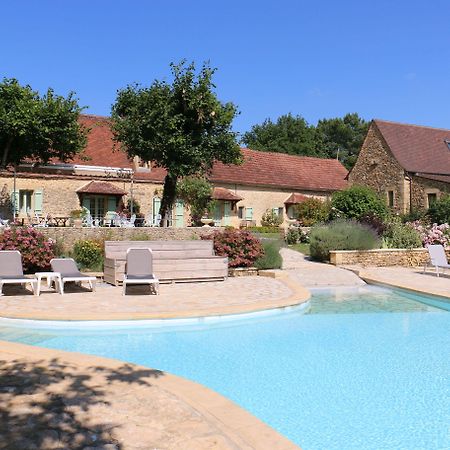 Hotel De La Ferme Lamy Meyrals Bagian luar foto