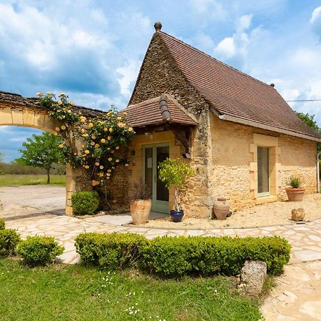Hotel De La Ferme Lamy Meyrals Bagian luar foto