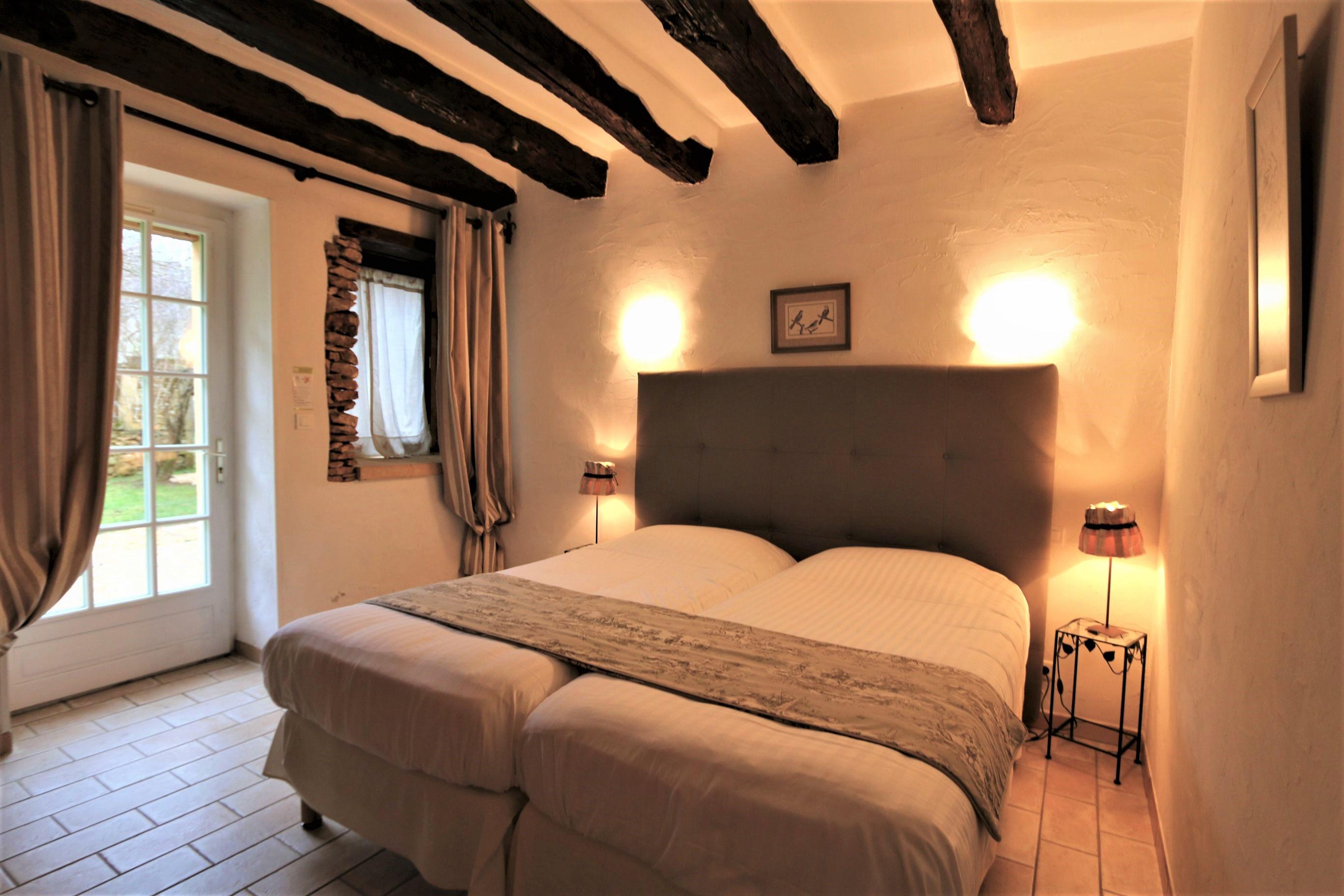 Hotel De La Ferme Lamy Meyrals Bagian luar foto