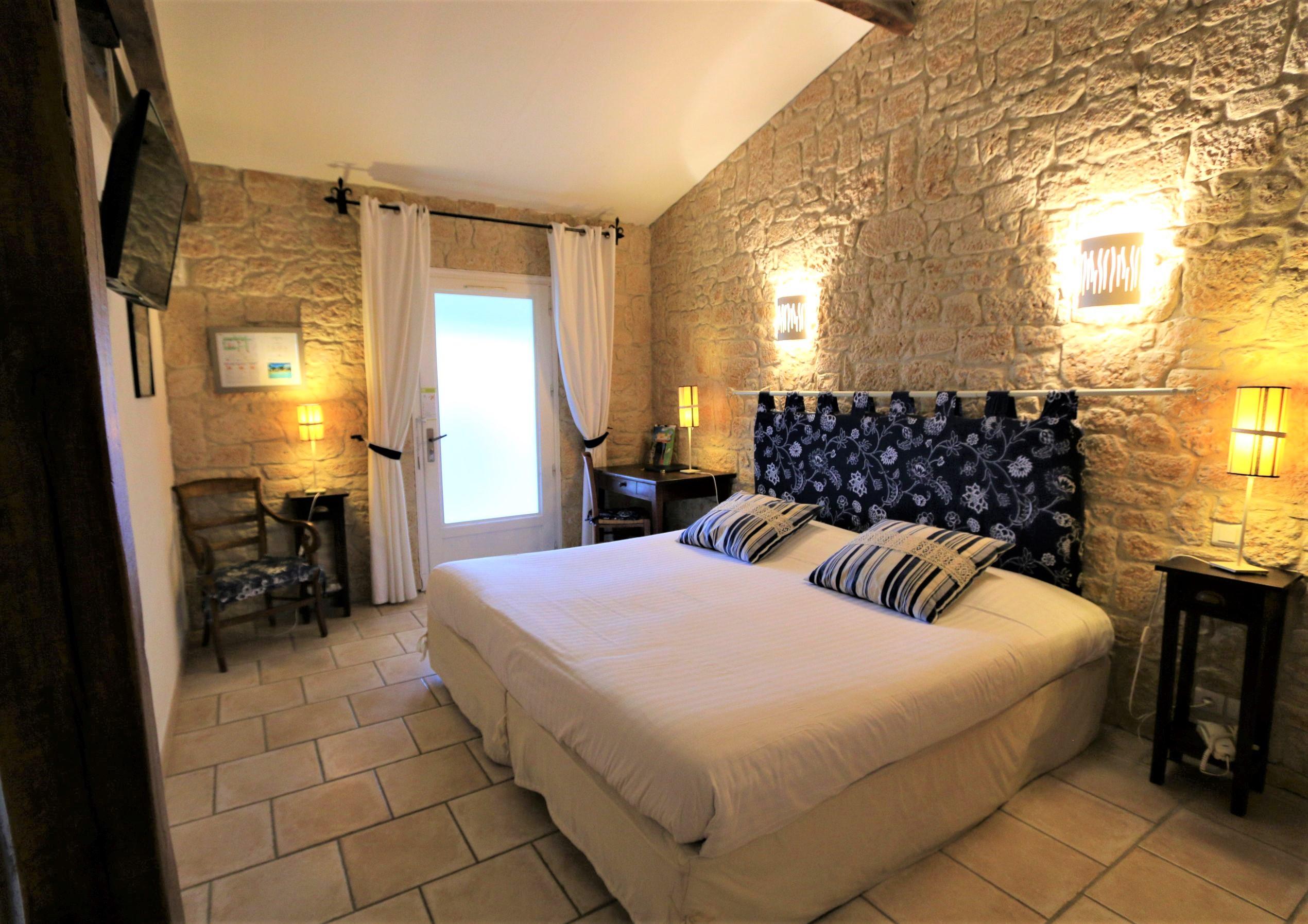 Hotel De La Ferme Lamy Meyrals Bagian luar foto