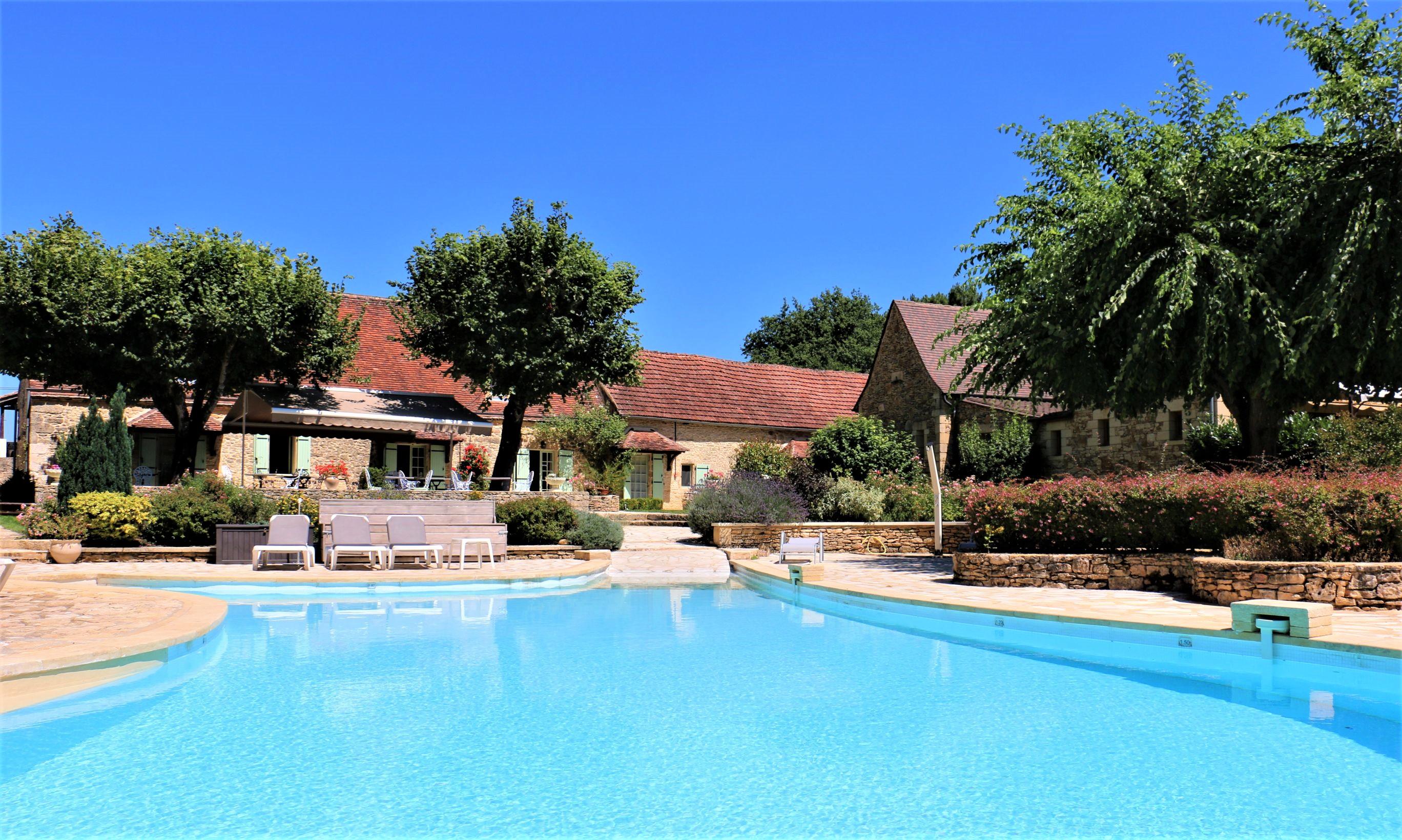 Hotel De La Ferme Lamy Meyrals Bagian luar foto