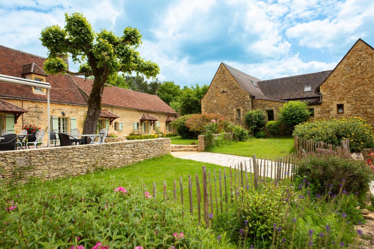 Hotel De La Ferme Lamy Meyrals Bagian luar foto