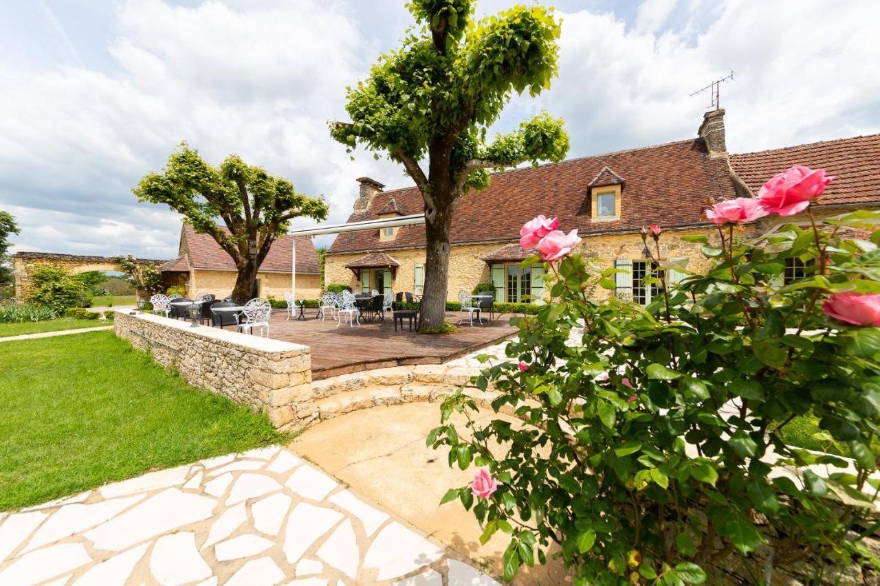 Hotel De La Ferme Lamy Meyrals Bagian luar foto