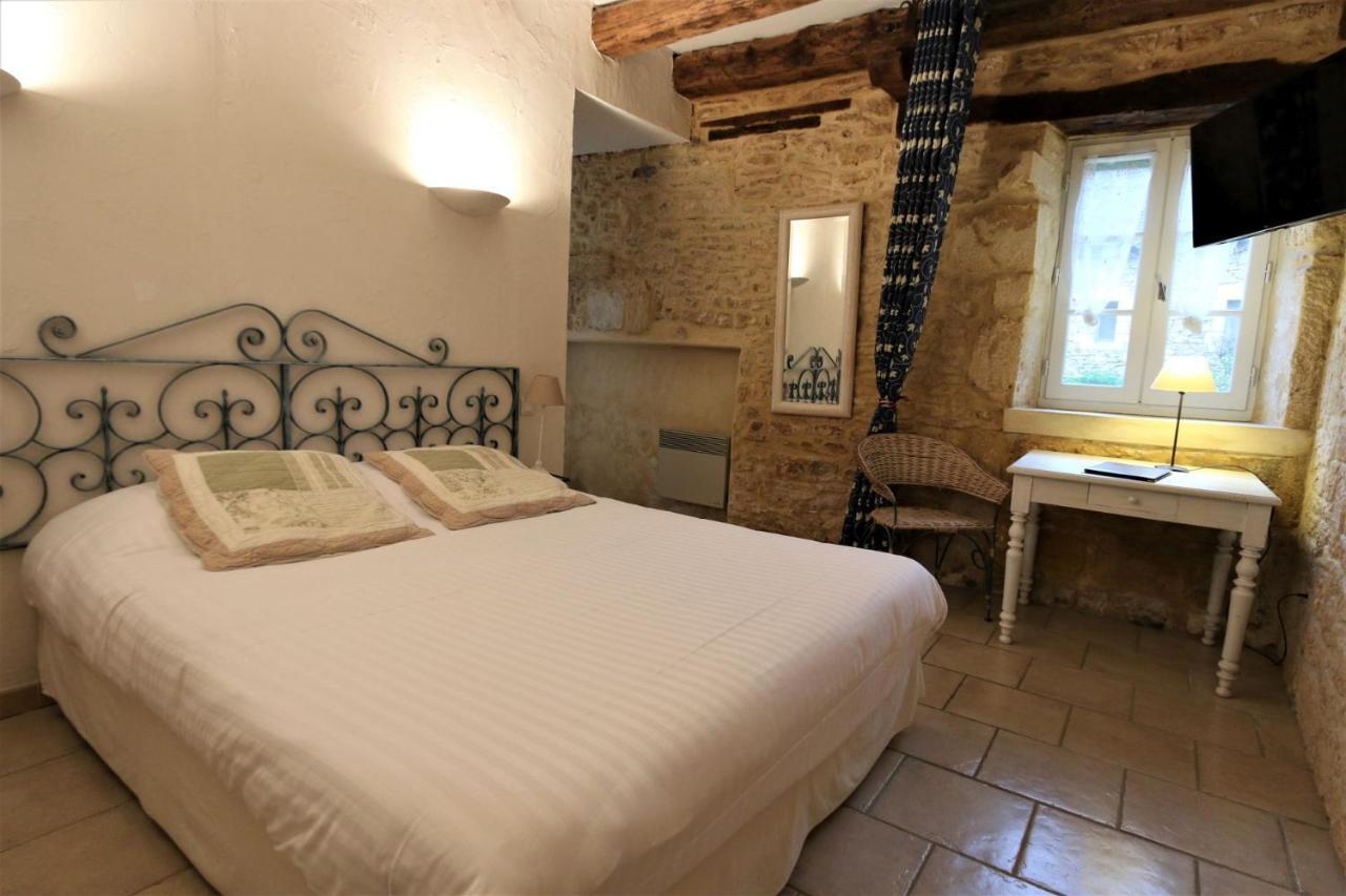Hotel De La Ferme Lamy Meyrals Bagian luar foto