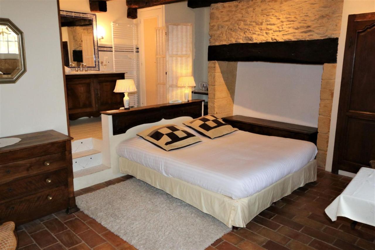 Hotel De La Ferme Lamy Meyrals Bagian luar foto